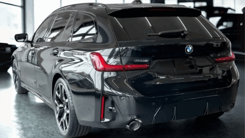 
								BMW 320i Touring Pakiet M pełne									