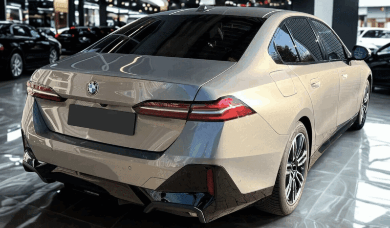 
								BMW 520d xDrive Pakiet M Pro 197 KM pełne									