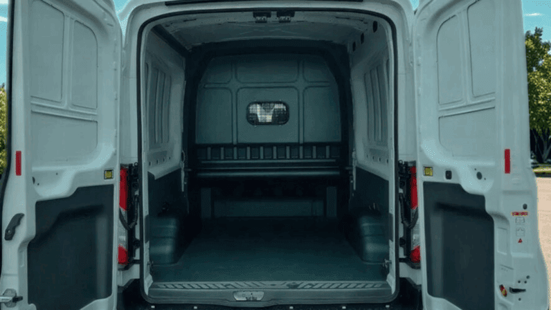 
								Ford Transit Brygadowy 2.0 EcoBlue 130 KM pełne									