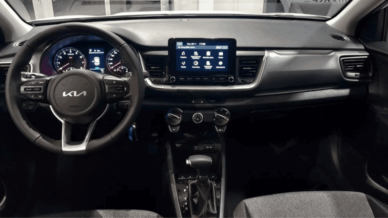 
								Kia Stonic 1.0 T-GDI Pakiet Smart 100 KM pełne									