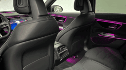 
										Mercedes E 220d 4MATIC Pakiet AMG 197 KM | DEMO pełne									