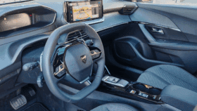 Peugeot 2008 Allure 1.2 145 KM