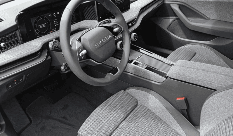 
								Škoda Superb Combi 2.0 TSI 265 KM 4×4 pełne									