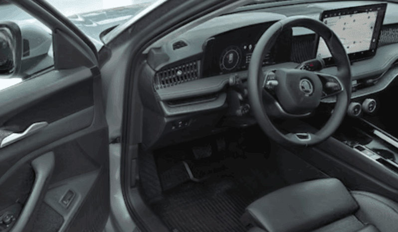 
								Škoda Superb Combi Selection 2.0 TDI 150 KM pełne									