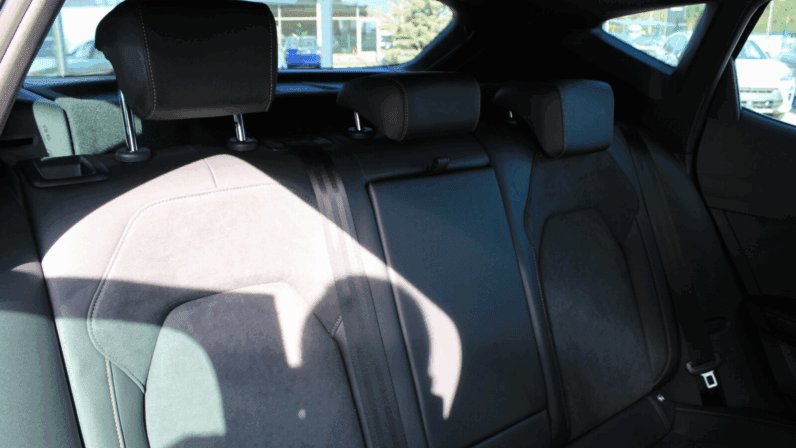 
								Cupra Formentor 1.5 eTSI 150 KM DSG pełne									