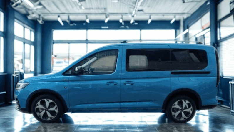 
								Ford Grand Tourneo Connect Active 2.0 EcoBlue 122 KM A7 pełne									