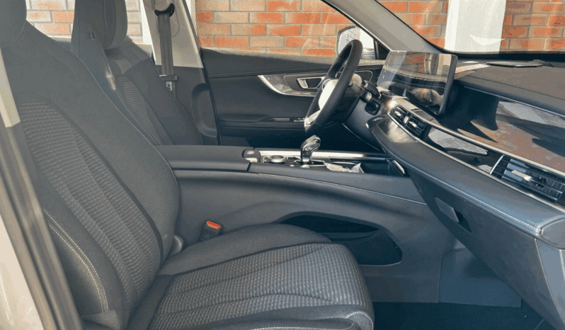 
								Chery Tiggo 7 Essential 1.6 T-GDI 147 KM DCT pełne									