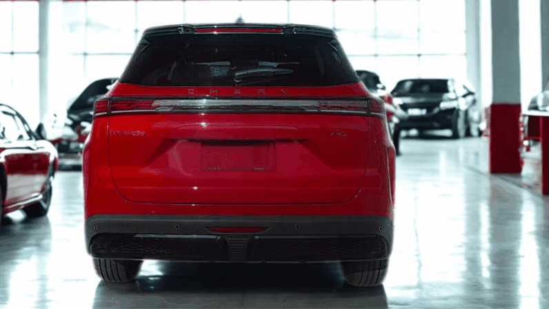 
								Chery Tiggo 7 Prestige 1.6 T-GDI 147 KM AWD DCT pełne									