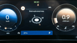 
										Hyundai TUCSON Plug-in 1.6 T-GDI 253 KM SMART pełne									