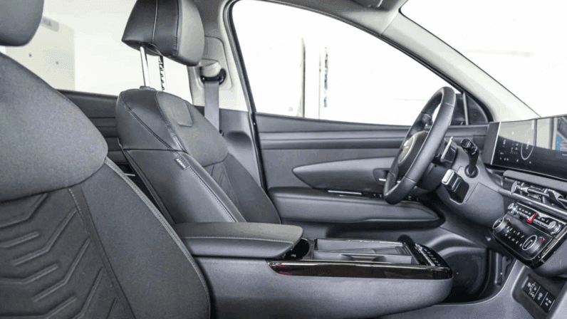 
								Hyundai TUCSON Plug-in 1.6 T-GDI 253 KM SMART pełne									