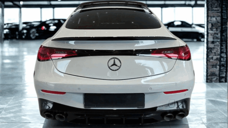 
								Mercedes-AMG CLA 35 4MATIC Coupé | 306 KM | Benzyna | Automat 8G-DCT pełne									