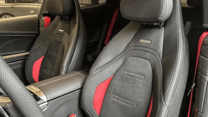 
								Mercedes-AMG CLA 35 4MATIC Coupé | 306 KM | Benzyna | Automat 8G-DCT pełne									