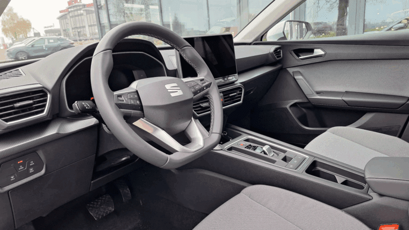 
								SEAT Leon Style 1.5 eTSI 115 KM | Automat DSG | Mild Hybrid | Fiord Blue pełne									