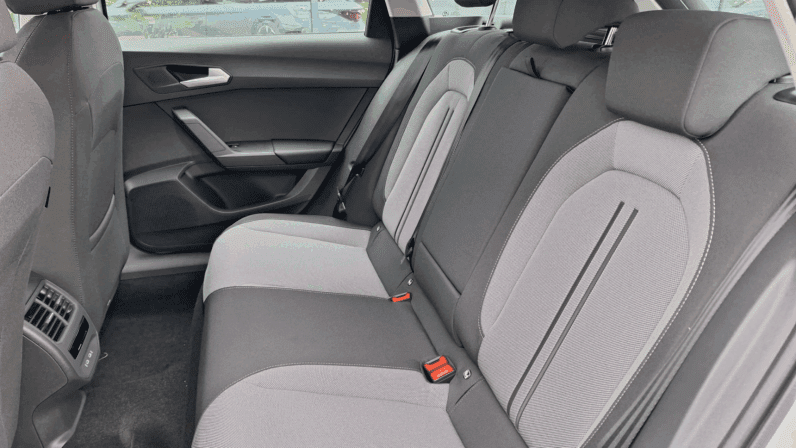 
								SEAT Leon Style 1.5 eTSI 115 KM | Automat DSG | Mild Hybrid | Fiord Blue pełne									