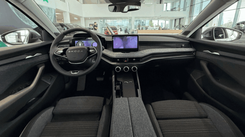 
								ŠKODA SUPERB COMBI EDITION 130 1.5 TSI PHEV 204 KM DSG pełne									