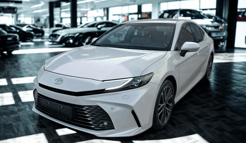 
								Toyota Camry Comfort | 2.5 Hybrid Dynamic Force | Automat e-CVT pełne									