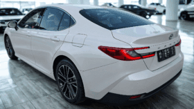 Toyota Camry Comfort | 2.5 Hybrid Dynamic Force | Automat e-CVT