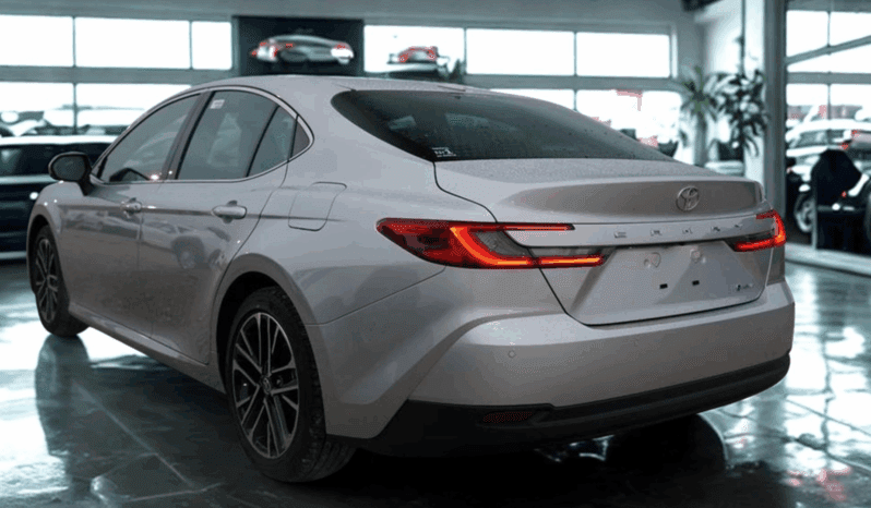 
								Toyota Camry Prestige | 2.5 Hybrid Dynamic Force | Automat e-CVT pełne									