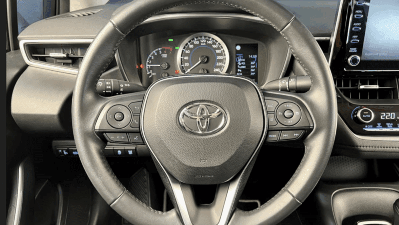 
								Toyota Corolla Sedan Comfort 1.8 Hybrid 140 KM e-CVT pełne									