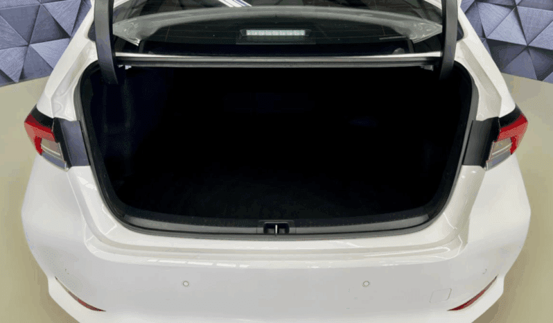 
								Toyota Corolla Sedan Comfort 1.8 Hybrid 140 KM e-CVT pełne									