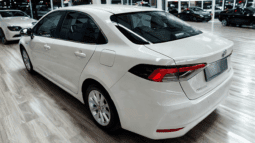 
										Toyota Corolla Sedan Comfort 1.8 Hybrid 140 KM e-CVT pełne									