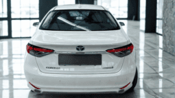 
										Toyota Corolla Sedan Comfort 1.8 Hybrid 140 KM e-CVT pełne									