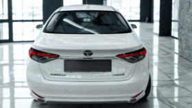 Toyota Corolla Sedan Comfort 1.8 Hybrid 140 KM e-CVT