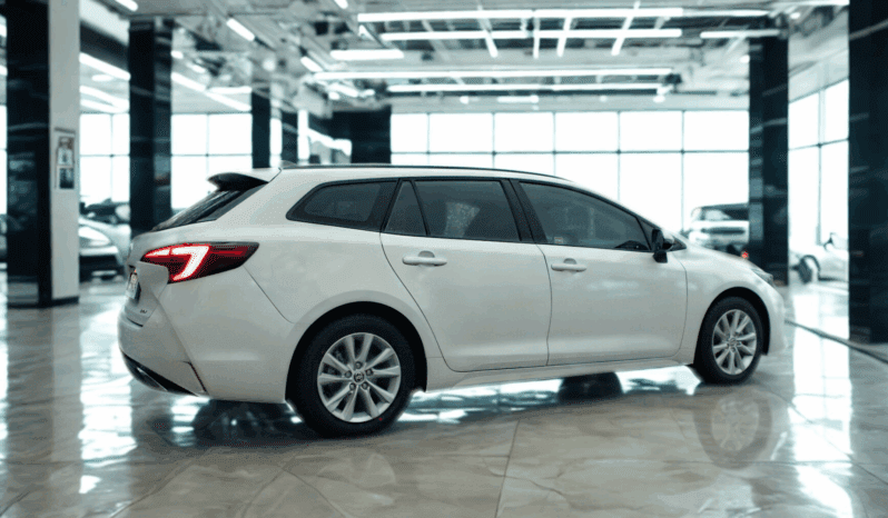 
								Toyota Corolla TS Comfort 1.8 Hybrid 140 KM e-CVT pełne									