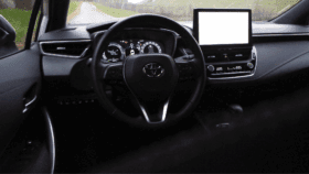Toyota Corolla TS Comfort 1.8 Hybrid 140 KM e-CVT