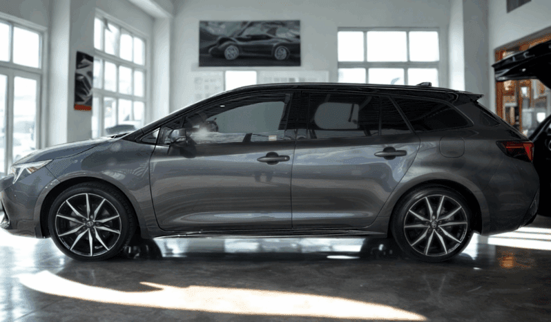 
								Toyota Corolla TS GR SPORT 1.8 Hybrid 140 KM e-CVT pełne									