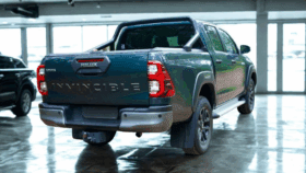 Toyota Hilux Invincible 2.8 D-4D 204 KM