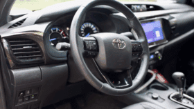 Toyota Hilux Invincible 2.8 D-4D 204 KM