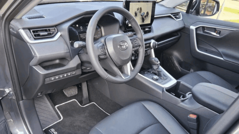 
								Toyota RAV4 Comfort | 2.5 Hybrid 218 KM | 4×2 | Automat e-CVT pełne									