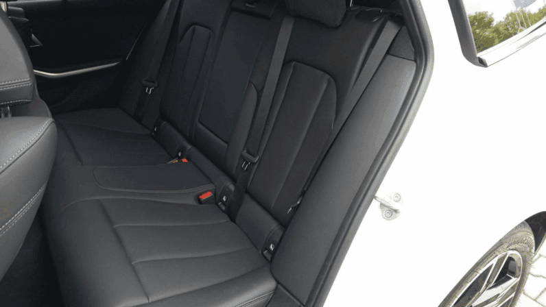 
								BMW 320d Touring | Diesel | Mild Hybrid | 190 KM | RWD | Automat pełne									