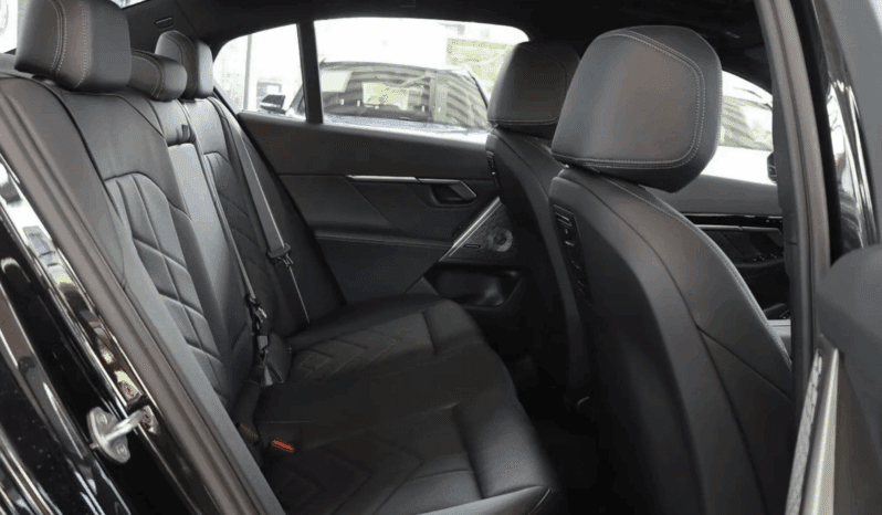 
								BMW 520d Sedan MHEV 197 KM • Diesel • Napęd tylny • Automatyczna skrzynia biegów pełne									