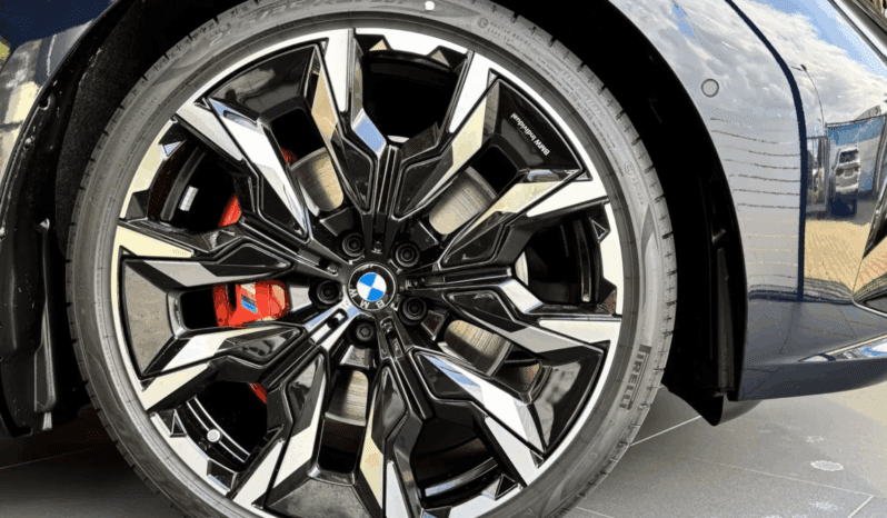 
								BMW 520d Sedan MHEV 197 KM • Diesel • Napęd tylny • Automatyczna skrzynia biegów pełne									