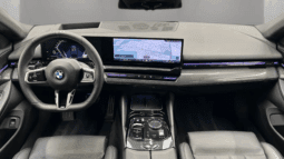 
										BMW 520d Sedan MHEV 197 KM • Diesel • Napęd tylny • Automatyczna skrzynia biegów pełne									