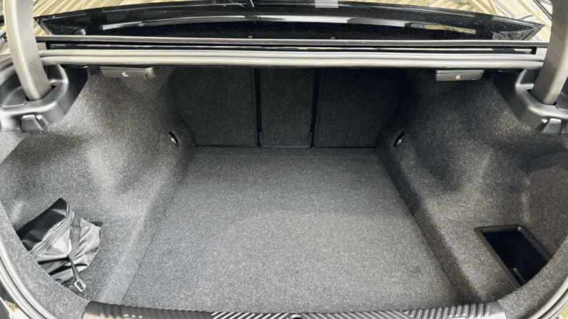 
								BMW 520d Sedan MHEV 197 KM • Diesel • Napęd tylny • Automatyczna skrzynia biegów pełne									