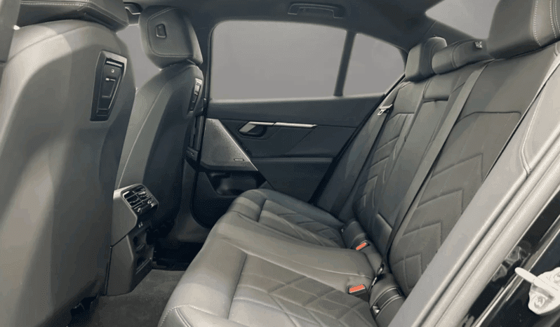 
								BMW 520d Sedan MHEV 197 KM • Diesel • Napęd tylny • Automatyczna skrzynia biegów pełne									