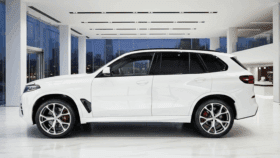 BMW X5 xDrive30d M Sport Pro 298 KM – Model 2025 – Biel Alpejska i 22-calowe Felgi