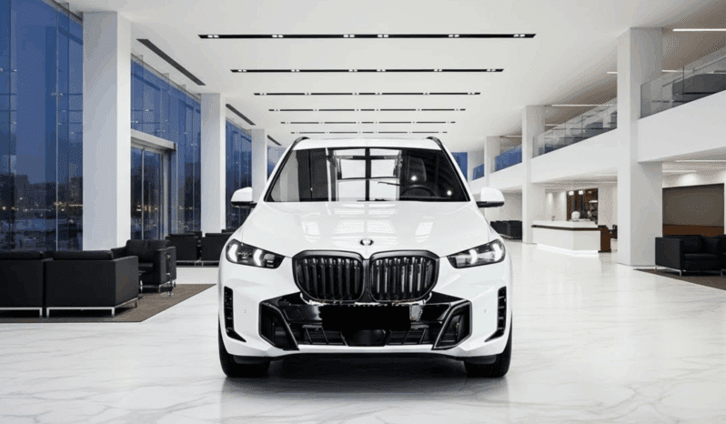 
								BMW X5 xDrive30d M Sport Pro 298 KM – Model 2025 – Biel Alpejska i 22-calowe Felgi pełne									
