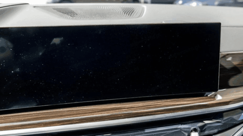 
								BMW X5 xDrive30d M Sport Pro 298 KM – Model 2025 – Biel Alpejska i 22-calowe Felgi pełne									