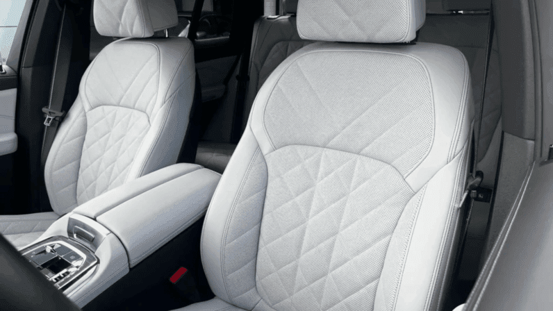 
								BMW X5 xDrive30d M Sport Pro 298 KM – Szary Skyscraper, Carbon i Driving Assistant Professional pełne									