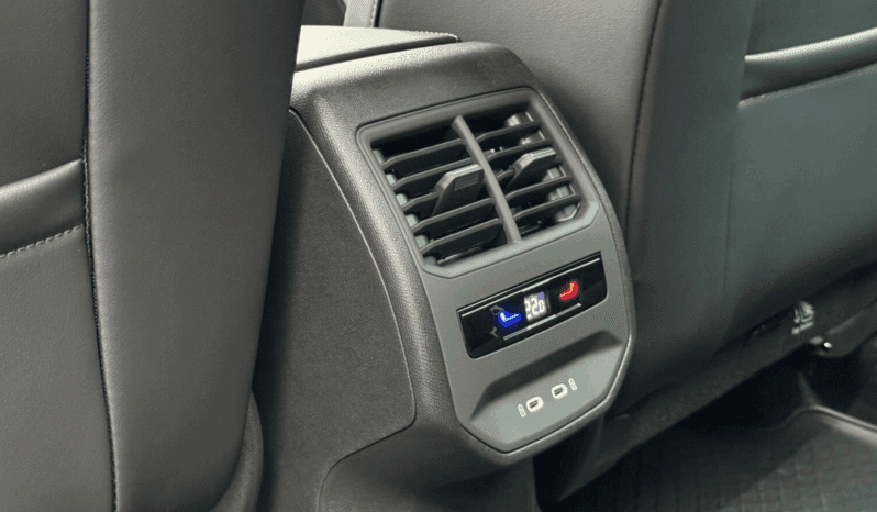 
								CUPRA Formentor 1.5 eTSI 150 KM DSG Enceladus Grey Matt – DYNAMIC DESIGN, EDGE, PURE PERFORMANCE, 18″ SONORA pełne									