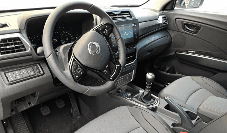 
								KGM Tivoli Adventure 1.5 163 KM Manual 2WD – Pakiet LED i Cyfrowy Kokpit 2025 pełne									