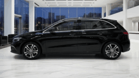 MERCEDES-BENZ B 200 163 KM EQ BOOST 7G-DCT AUTOMAT | DEMO | AMG LINE | CZARNY METALIK