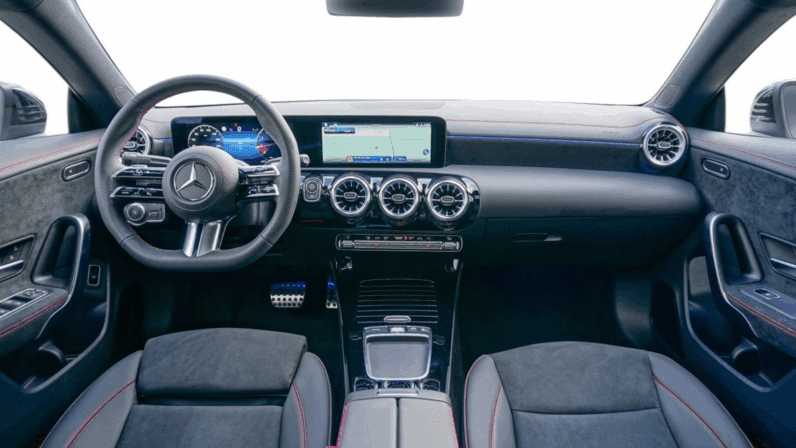 
								Mercedes-Benz CLA 200 Coupé Demo | 163 KM | Benzyna | Automat 7G-DCT | EQ Boost | Napęd Przedni pełne									