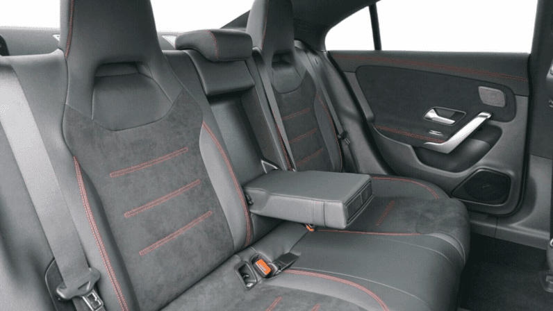 
								Mercedes-Benz CLA 200 Coupé Demo | 163 KM | Benzyna | Automat 7G-DCT | EQ Boost | Napęd Przedni pełne									