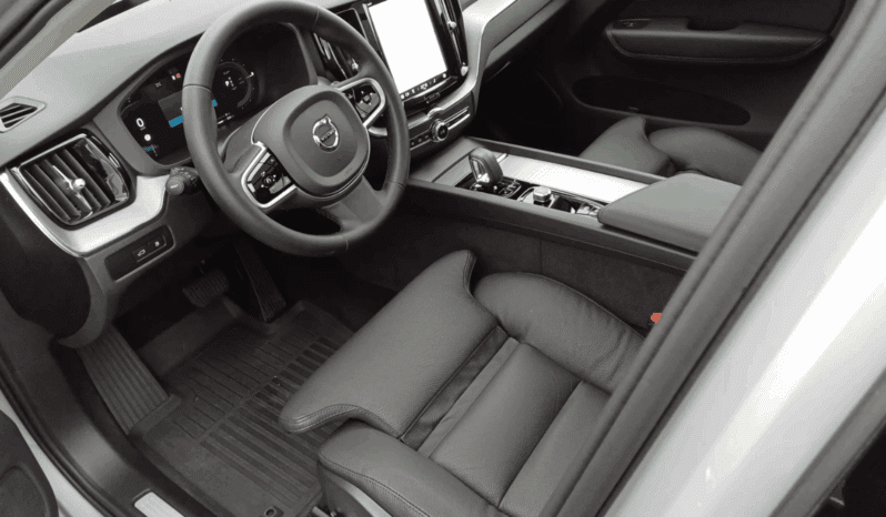 
								Volvo XC60 B5 AWD 264 KM | Ultra Dark | Aurora Silver | Polestar & Masaż | Demo pełne									