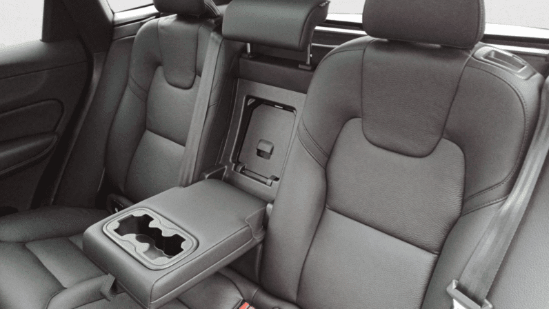 
								Volvo XC60 B5 AWD 264 KM | Ultra Dark | Aurora Silver | Polestar & Masaż | Demo pełne									